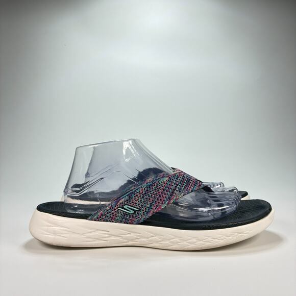 Skechers On the GO 600 Navy Blue Casual Slip On Thong Sandals Women's Size 11 - Picture 1 of 10